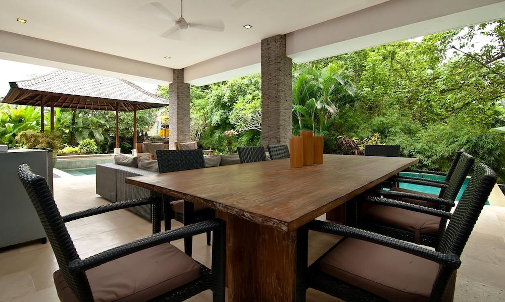 Villa Double N Seminyak  Luaran gambar